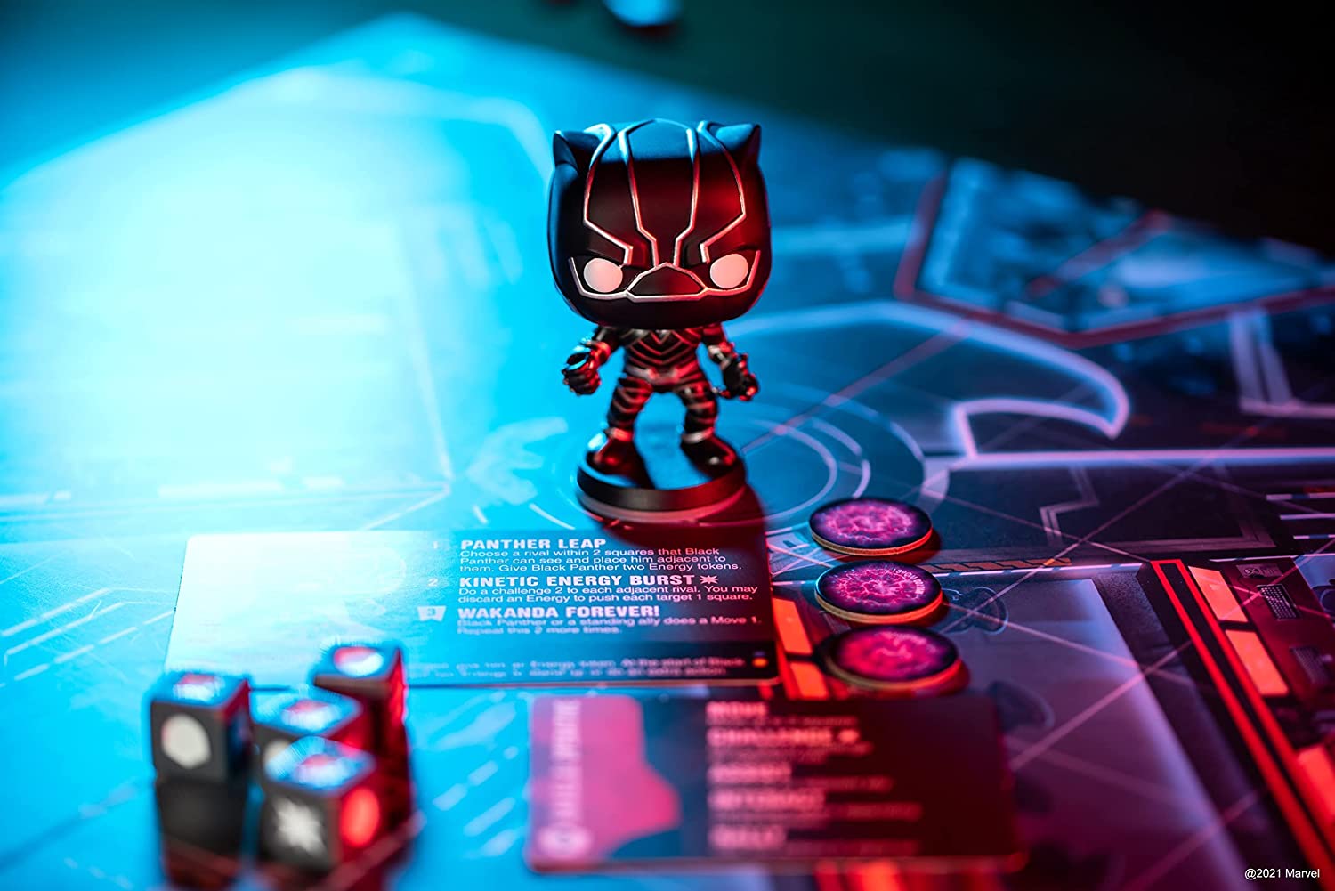 Funko Funkoverse: Marvel Avengers (4 Pack Exclusive POP! Figures) Light Strategy Board Game For Children And Adults (Ages 10+) Ideal for 2-4 Players 46060