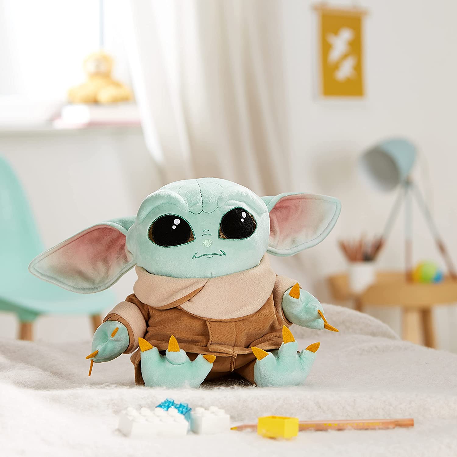 Star Wars The Mandarlorian: The Child Baby Yoda 30cm Plush Soft Toy - Official Licensed Simba Disney